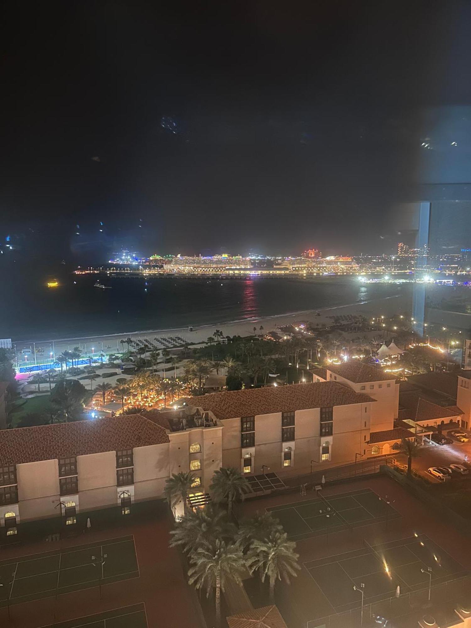 Arabian Nights Beach Hostel Dubai Exterior photo
